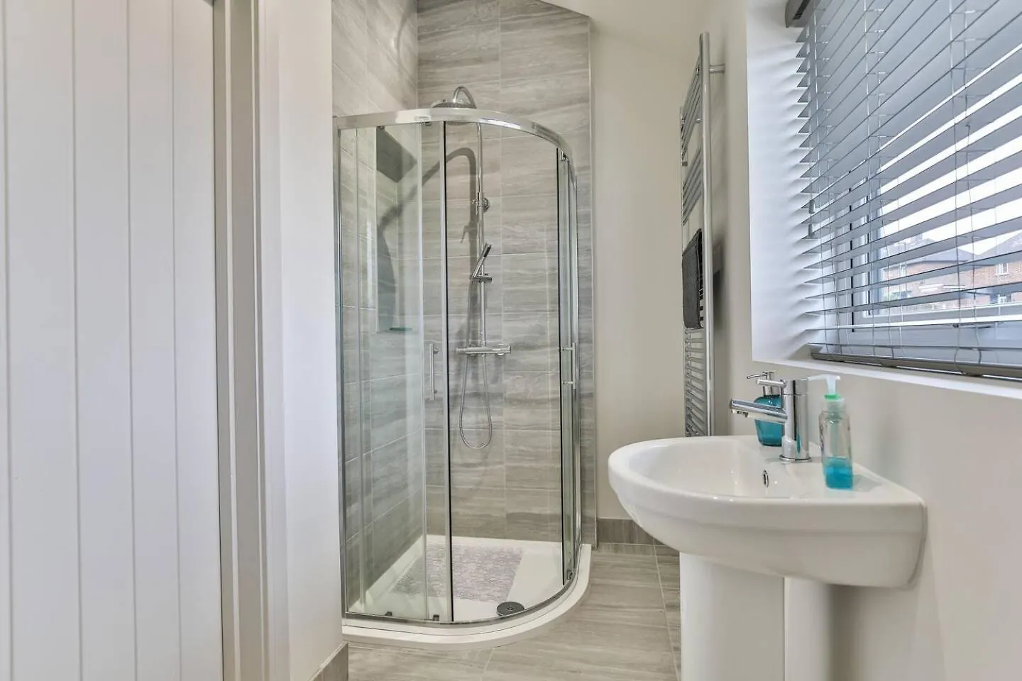 Holiday home Magnificent, Renovated Whole House With Garden Villa Sheffield United Kingdom